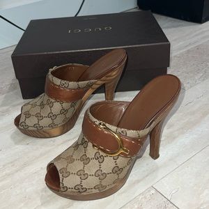 Gucci Original GG Washed Soft Calf Beige Ebony Mule